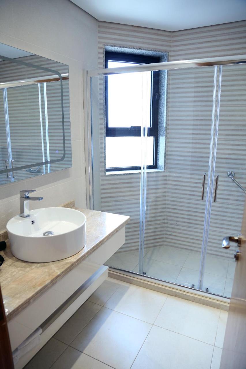 Verdun Suites Hotel Beirut Bagian luar foto